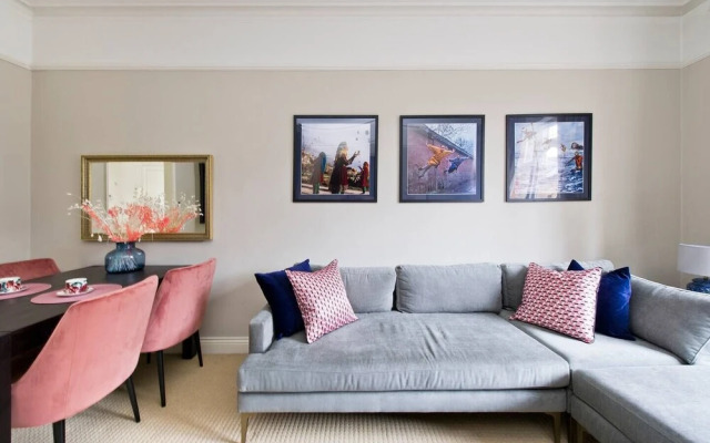 Luxurious 2-Bed Apt, 5 mins from Buckingham Palace