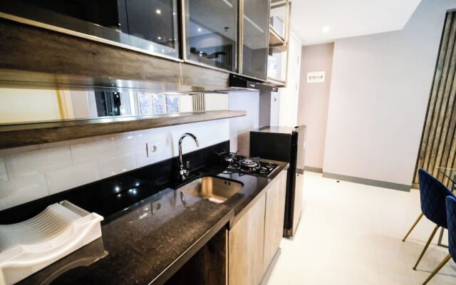 Simple And Homey 2Br At Benson Supermall Mansion Apartment