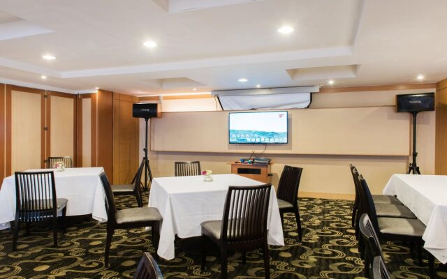 Crystal Plaza Hotel Kaohsiung