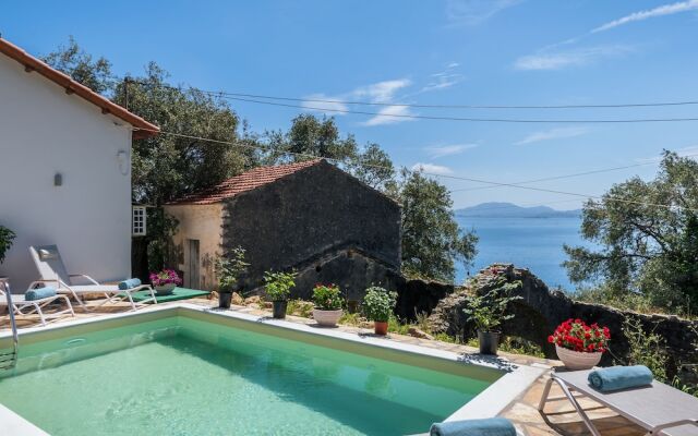 Alkinoi Seaview Villa with private Pool by Konnect, Nisaki