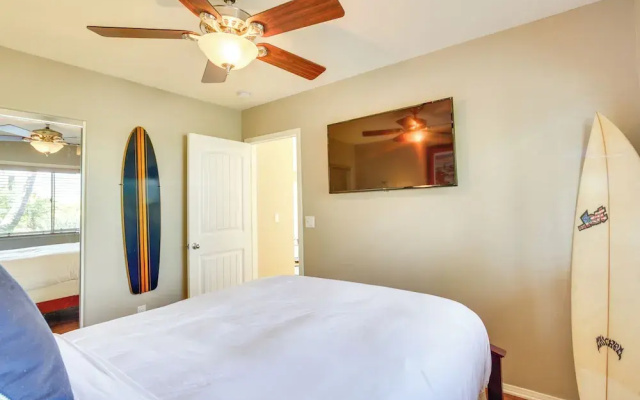 Tropical Oceanside Home w/ Deck, Walk to Beach