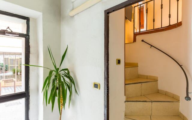 Tolentino Studio Flat by Napoliapartments
