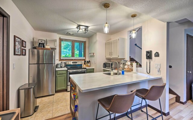 Family-friendly Galena Townhome w/ Community Pools