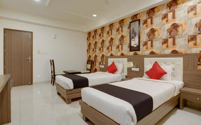 Capital O 49135 Sri Simran Park Hotel