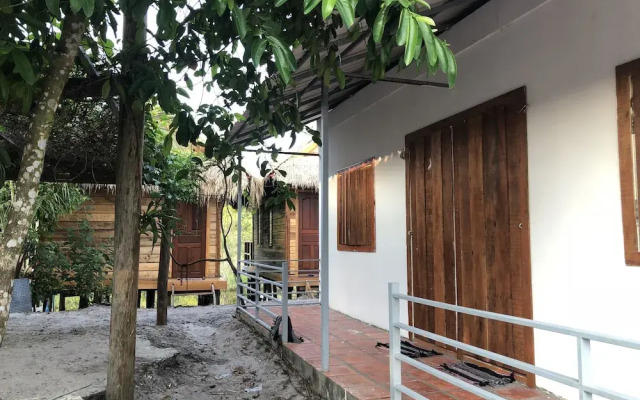 Sok San Long Beach Bungalow