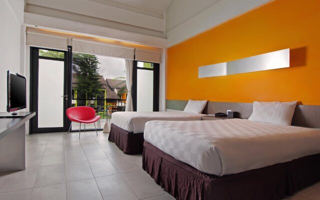 Mikie Holiday Resort & Hotel