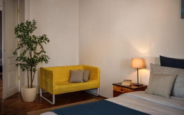 Amphitheatre Premium Apartment with Seaview