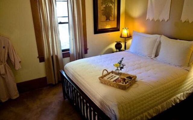The Cooper House Bed & Breakfast Inn