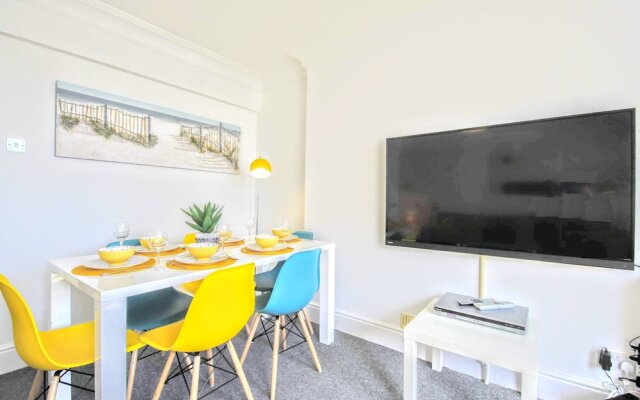 The Skye Seaview Apartment