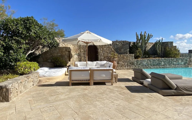 Villa Alessandra - Near Ornos Beach