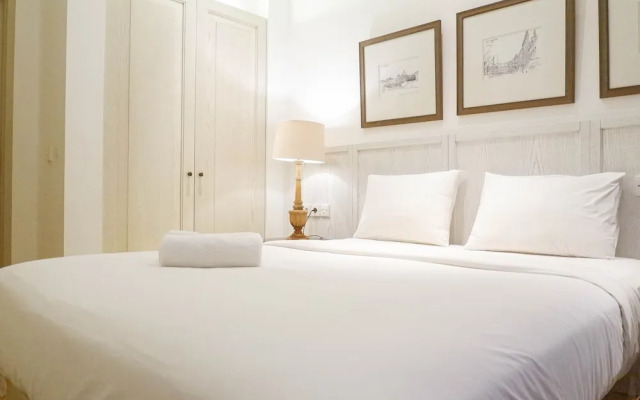 Spacious 2Br Apartment At The Peak Residence