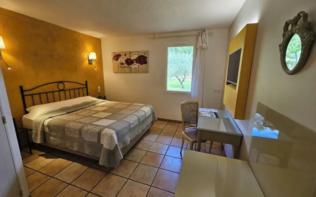 Hôtel Les Sables d'Ocre & SPA