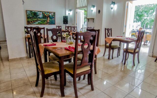 Hotel Paseo Habana