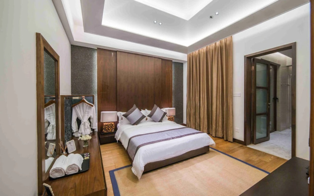 Hui Zhou Hou Niao Shui Rong Zhuang Villa