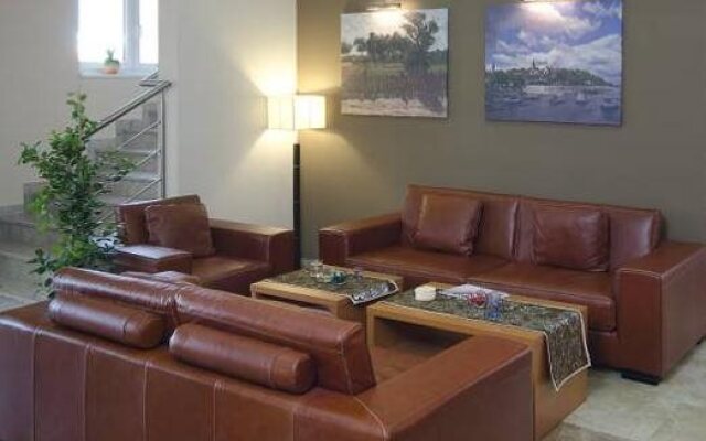 Garni Hotel Semlin B&B