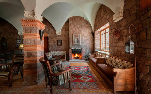 Kasbah Angour