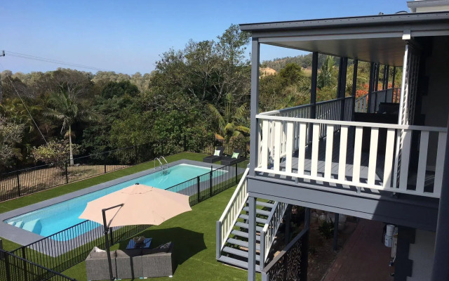 The Country House at Hunchy Montville