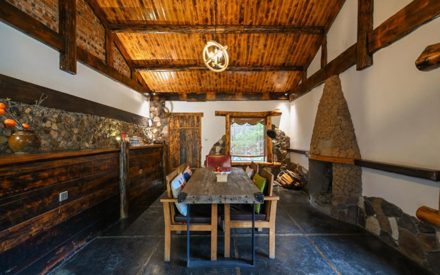 No.5 Valley Lodge