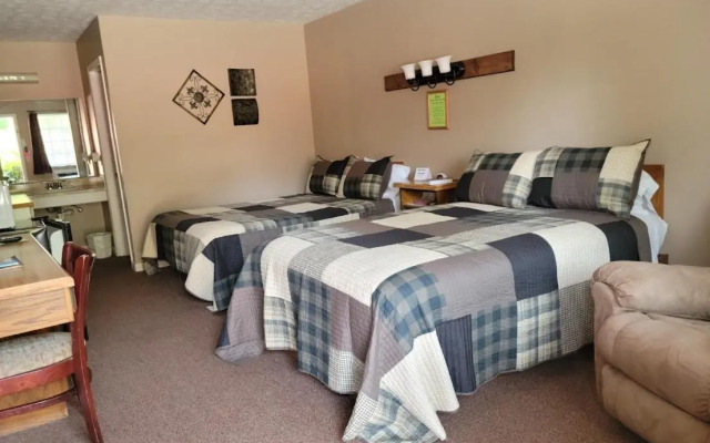 Bay Springs Country Inn & Marina