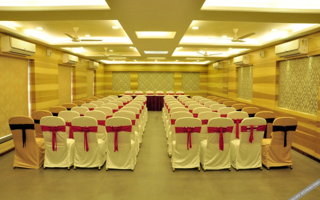 Lumbinis Grand Hotel