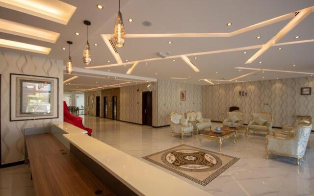 Home Station Hotel