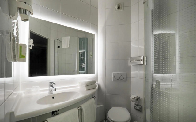 ibis Locarno