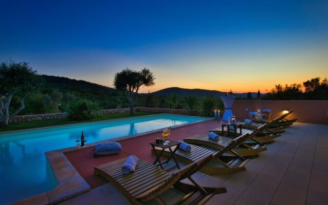 Awesome home in Sibenik w/ Outdoor swimming pool and 4 Bedrooms