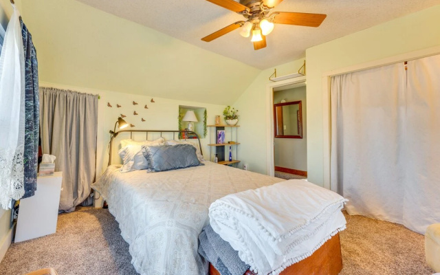 Marshalltown Vacation Rental w/ Private Yard!