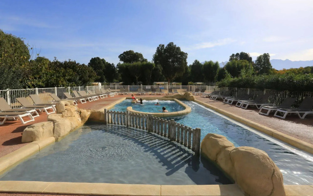 Camping La Pinède