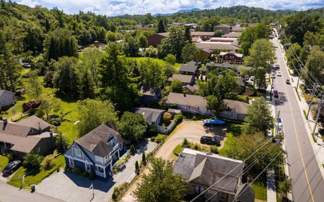 The Victorian Inn Blowing Rock