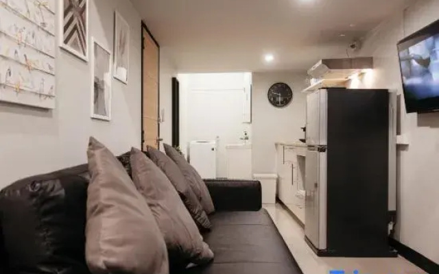 S1 Large Duplex Silom 3 Beds, Full Kitchen WIFI