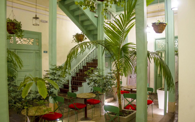 Hotel Casa De La Vega