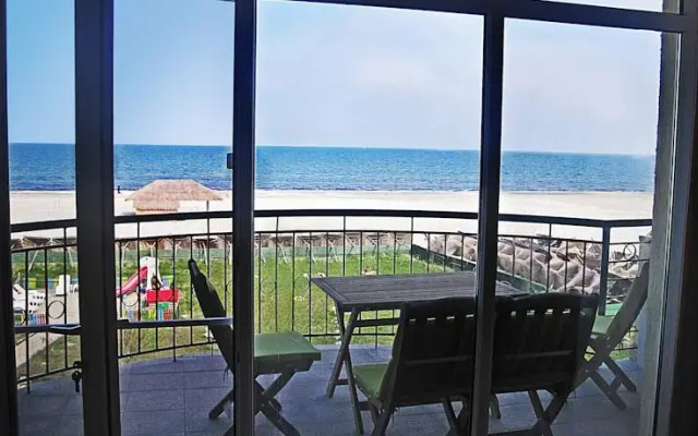 Coral Beach Retreat