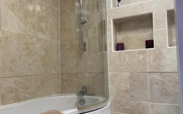 Teign Townhouse within reach of the beach