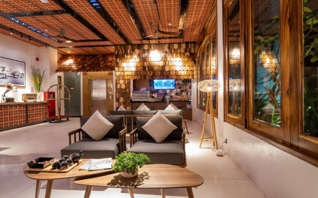 Sky Gem Central Hotel