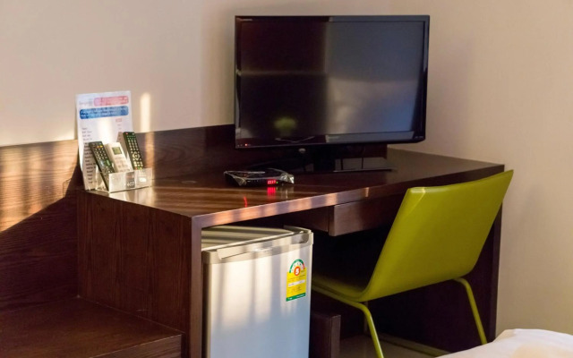 Collection O The Bangkok Airport Link Suite