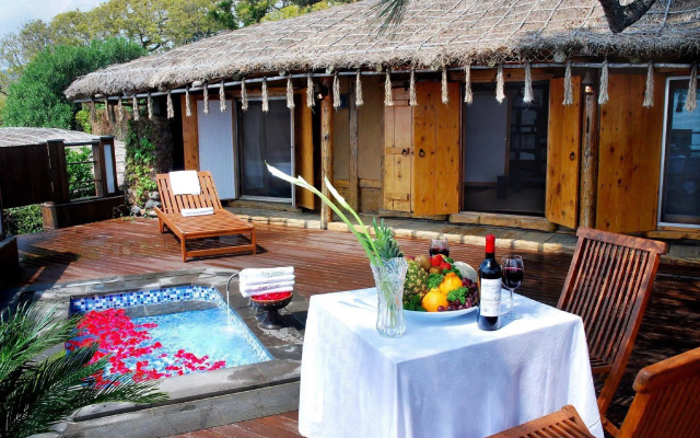 Seaes Hotel & Resort