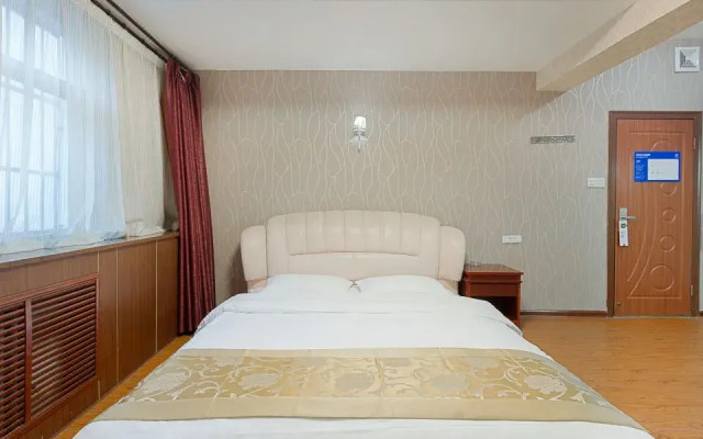 XinYuHaoHotel（formerlyOrientalPearlHotel）