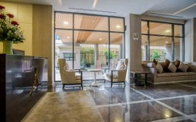 Metropolis Suites Bangkok, Tapestry Collection by Hilton