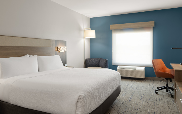 Holiday Inn Express & Suites Meridian I-20, an IHG Hotel