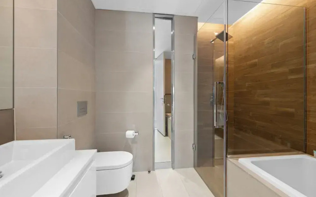 Bluewater's Residence Bay 2BR-Maid Room