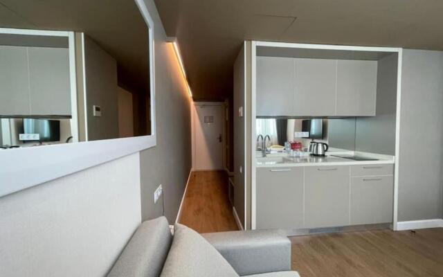 Leo Group BEST LUXURY SUITE 2537 Alliance Palace