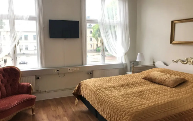 Järnvägshotellet B & B