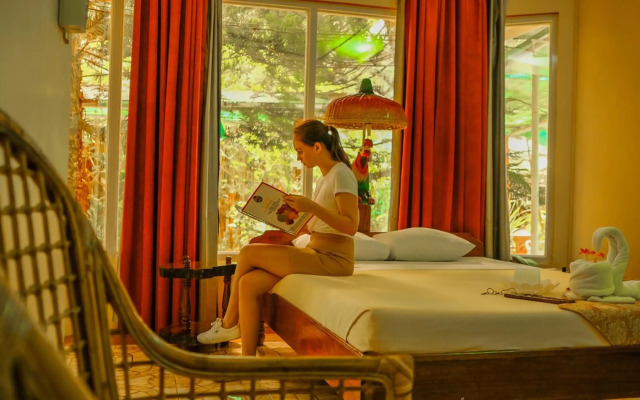 Deep Forest Garden Hotel