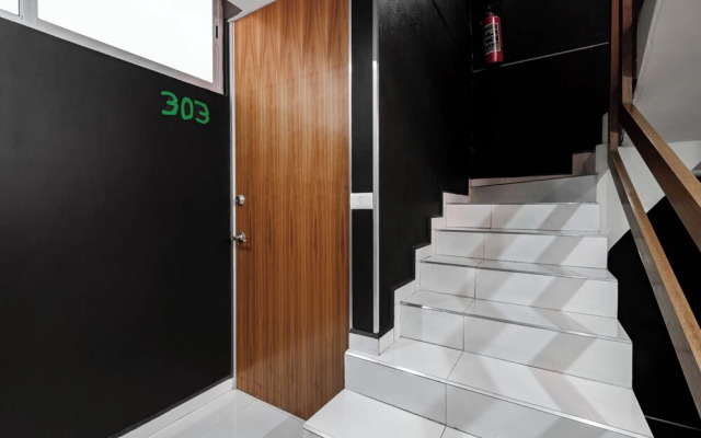 Urban Getaway Trendy Polanco Home Office