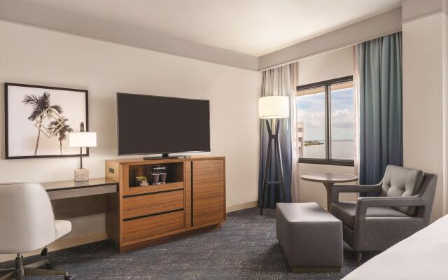 DoubleTree Suites by Hilton Hotel Tampa Bay