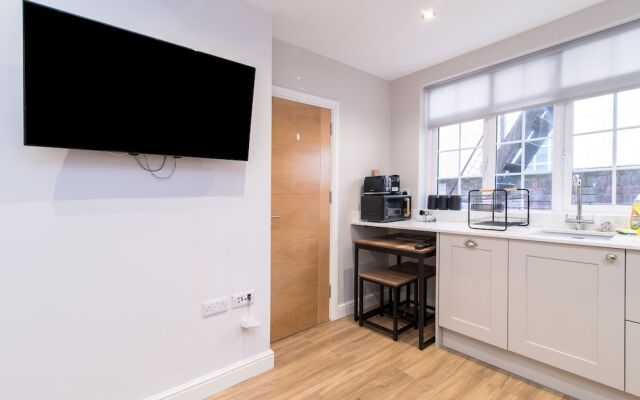 The Hollows - Sleek and Stylish 1Bed