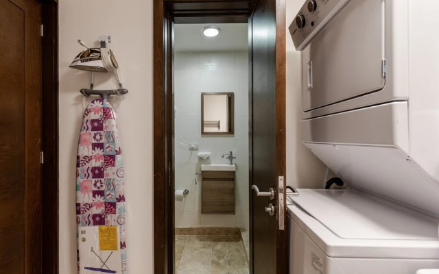 Casa El Secreto 2 Bedroom Condo by Redawning