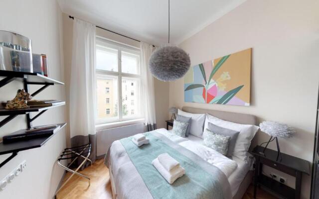 Empirent Garden Suites