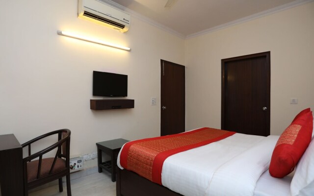 OYO 9299 DLF Phase 4